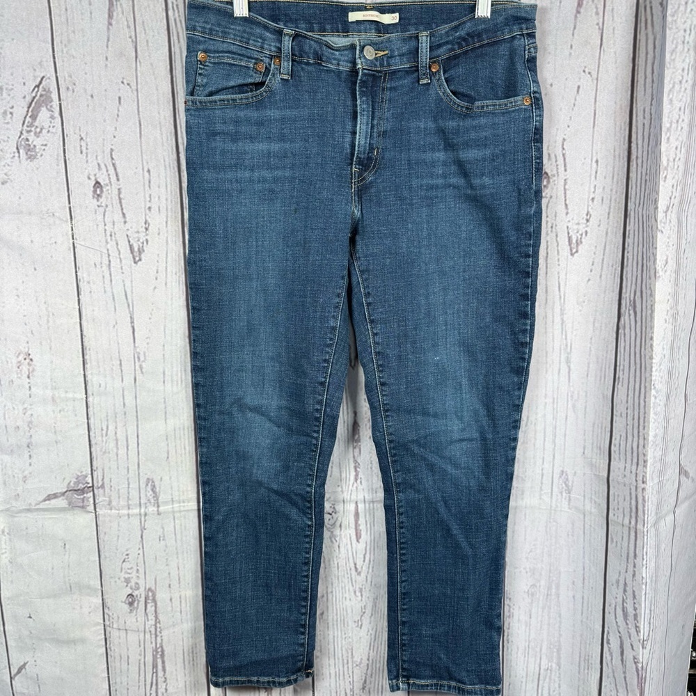 Levis Women’s Boyfriend Blue Jeans Size 30